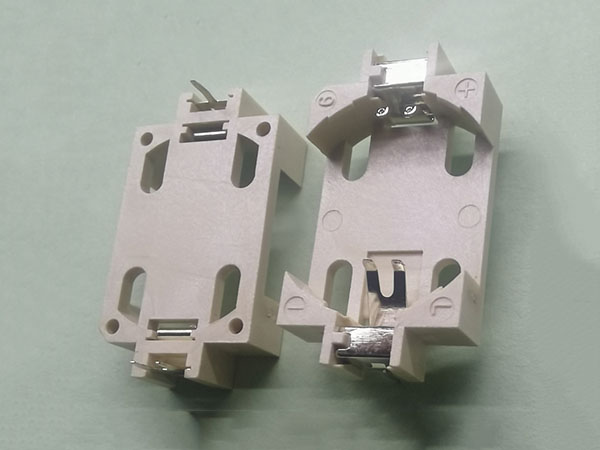 CR2032纽扣电池...